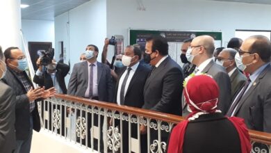 Photo of وزير التعليم العالي ورئيس جامعة بني سويف والمحافظ يفتتحون تشغيل معهد النباتات الطبية والعطرية وتجهيزاته البحثية