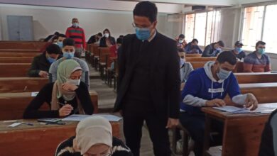 Photo of ” الجيزاوى ” يتفقد الامتحانات بكليات جامعة بنها ويشيد بالإجراءات الإحترازية داخل اللجان
