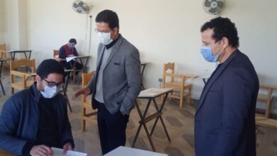 Photo of ” الجيزاوى ” يتفقد سير الامتحانات بكلية الفنون التطبيقية