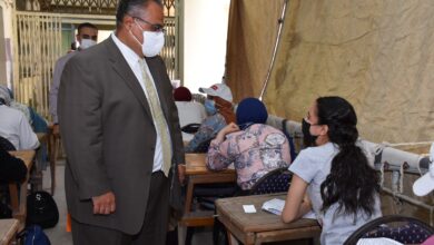 Photo of نائب رئيس جامعة عين شمس يشهد انطلاق امتحانات كلية البنات جامعة عين شمس
