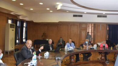Photo of بالصور.. رئيس جامعة القاهرة يترأس إجتماعا مهما لقسم الحالات الحرجة بمستشفيات قصر العيني