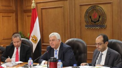 Photo of وزير التعليم العالي فى اجتماع  الأعلى للجامعات بجامعة السويس  .. التزام أعضاء هيئة التدريس بالتواجد في الجامعات من اليوم الأول للدراسة في أول أكتوبر القادم