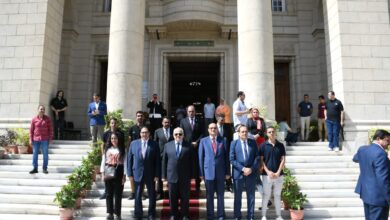 Photo of فى اليوم الأول لبدء العام الجامعى الجديد: د.الخشت يتفقد الحرم الجامعي لجامعة القاهرة ويجري حوارا مفتوحا مع الطلاب ويوجه بممارسة الأنشطة الطلابية لاستكمال بناء شخصياتهم علميا وفكريا