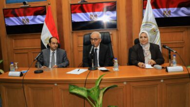 Photo of وزير التربية والتعليم يجتمع مع أعضاء لجنة قطاع الدراسات التربوية ومجموعة من خبراء كليات التربية لبحث أوجه التعاون المشترك لتطوير العملية التعليمية