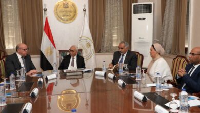 Photo of وزير التعليم يلتقى رئيس مجلس إدارة صندوق الاستثمار القومى الخيري للتعليم لمناقشة تطوير التعليم الفني