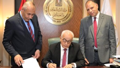 Photo of وزير التربية والتعليم يعتمد نتيجة الدور الثاني للثانوية العامة بنسبة 89.04%