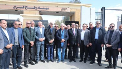 Photo of رئيس جامعةالقاهرة يشارك وفدا رفيع المستوى برئاسة وزير التعليم العالي للاطمئنان على استعدادات معبر رفح لاستقبال المرضى والمصابين من الأشقاء فى قطاع غزة