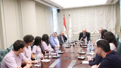Photo of وزير التربية والتعليم يلتقي ممثلين لطلاب مدارس النيل الدولية..ويستمع لآرائهم حول نظام الدراسة وتطلعاتهم المستقبلية الدراسية والمهنية