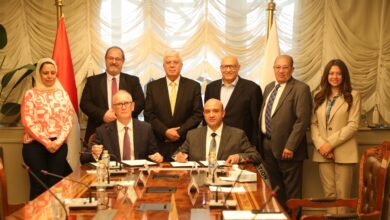 Photo of وزير التعليم العالي يشهد توقيع اتفاقية شراكة إستراتيجية بين مؤسسة الجامعات الكندية وجامعة أنجليا روسكين البريطانية