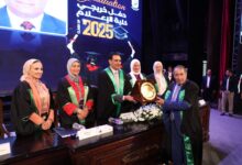Photo of كلية الإعلام جامعة القاهرة تحتفل بتخريج الدفعة الخمسين دفعة اليوبيل الذهبى بقاعة الاحتفالات الكبرى بالجامعة