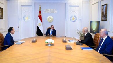 Photo of الرئيس يتابع تطبيق نظام البكالوريا وانتظام الدراسه ويطالب بالاهتمام بتطوير المناهج وصرف الحافز للمعلمين اول نوفمبر ومشاركة القطاع الخاص فى إنشاء المدارس الفنيه التطبيقية