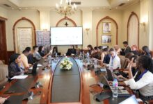 Photo of الجامعة البريطانية في مصر تنظم جلسات نقاشية لطلاب نموذج محاكاة قمة المناخ بحضور محمود محيي الدين