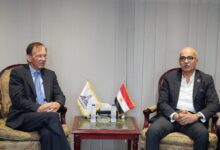Photo of رئيس جامعة عين شمس يستقبل وفدًا من جامعة تكساس الأمريكية لبحث التعاون المشترك