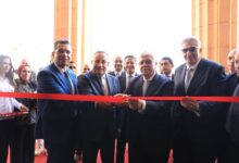Photo of وزير التعليم العالي ورئيس جامعة الإسكندرية يفتتحان المرحلة الأولى من مشروع ترميم ورفع كفاءة مباني كلية الهندسة بجامعة الإسكندرية