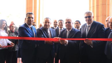 Photo of وزير التعليم العالي ورئيس جامعة الإسكندرية يفتتحان المرحلة الأولى من مشروع ترميم ورفع كفاءة مباني كلية الهندسة بجامعة الإسكندرية