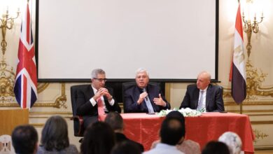 Photo of وزير التعليم العالي يشارك في مؤتمر “Going Global” بلندن ويجتمع مع الطلاب المصريين الدارسين بالمملكة المتحدة ومسؤولي شركة “Pearson”