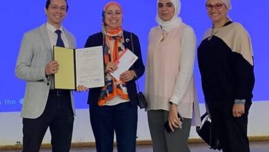 Photo of فريق بحثى بجامعة المستقبل يحقق انجاز علمى فى تصنيع الزيوت المتطايره