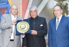 Photo of الدكتور محمد ربيع رئيس أمناء جامعة الدلتا يشهد ندوة اسرار الفراعنه بحضور عالم المصريات” زاهى حواس “