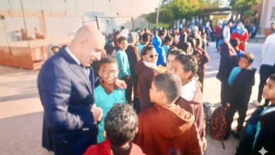 Photo of وزير التربية والتعليم ومحافظ أسوان يتابعان سير العملية التعليمية بمدرسة الشهيد عمرو فريد المتميزة للغات