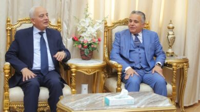 Photo of تعاون علمي بين الريادة والسويس في تطوير البرامج الأكاديمية