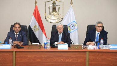 Photo of فى اجتماع الاعلى للجامعات ببورسعيد ..وزير التعليم العالي يوجه باستعداد الجامعات لامتحانات الفصل الدراسي الأول للعام الجامعي الحالي