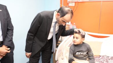 Photo of جامعة القاهرة تستقبل وفدًا رفيع المستوى من هيئة الهلال الأحمر الإماراتي لبحث تعزيز التعاون في دعم مرضى الأورام