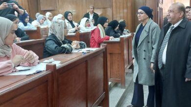 Photo of نائب رئيس جامعة القاهرة يتفقد سير امتحانات نهاية الفصل الدراسي الأول ببعض كليات الجامعة