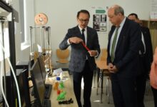 Photo of وزير الطيران يتفقد المجمع الصناعي والمدرسة الالمانية الدولية بحرم الجامعة الالمانية بالقاهرة