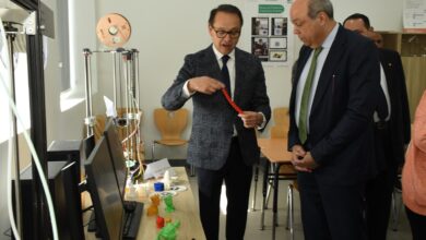 Photo of وزير الطيران يتفقد المجمع الصناعي والمدرسة الالمانية الدولية بحرم الجامعة الالمانية بالقاهرة