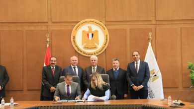 Photo of وزير التعليم العالي يشهد توقيع اتفاقية بين المعهد التكنولوجي العالي للعلوم المالية والإدارية بسوهاج ومعهد سانت بطرسبرغ بروسيا