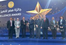 Photo of كلية الاقتصاد والعلوم السياسية بجامعة القاهرة تفوز بالمركز الثاني بجائزة التميز الحكومي من بين 326كلية حكومية بالجامعات المصرية.