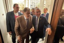 Photo of الدكتور عبدالسند يمامة يسلم رئاسة حزب الوفد للدكتور السيد البدوي شحاتة