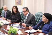 Photo of وزير الصحة يستقبل وزيري الأوقاف والثقافة لبحث توحيد الخطاب التوعوي في مواجهة القضية السكانية