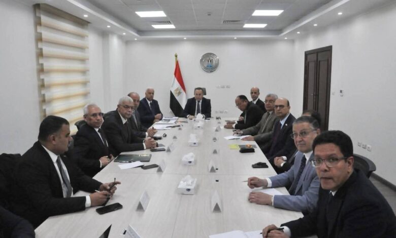 Photo of “قنصوه” يتابع مع رؤساء الجامعات الاهليه انتظام الدراسه فى الفصل الثانى ويشدد على التوسع فى الشركات الدوليه