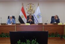 Photo of رئيس جامعة بورسعيد يشدد على المتابعه الدقيقه للامتحانات وأعمال التصحيح ويشيد بزيادة أعداد الوافدين