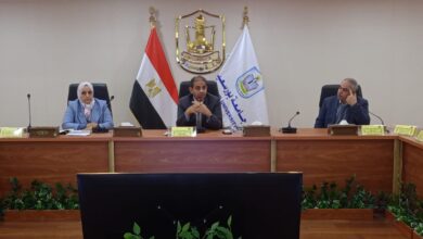 Photo of رئيس جامعة بورسعيد يشدد على المتابعه الدقيقه للامتحانات وأعمال التصحيح ويشيد بزيادة أعداد الوافدين