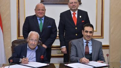 Photo of بروتوكول تعاون بين جامعة القاهرة وجمعية إنسان للتنمية الصحية والمجتمعية وإطلاق 50قافلة طبية للكشف على الأطفال في المناطق الأكثر احتياجًا