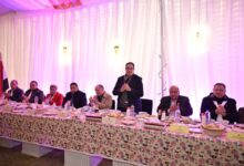 Photo of رئيس جامعة القاهرة يشارك طلاب جامعة القاهرة الاهلية والفرع الدولي مائدة السحور 