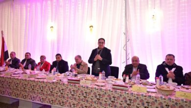 Photo of رئيس جامعة القاهرة يشارك طلاب جامعة القاهرة الاهلية والفرع الدولي مائدة السحور 