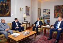 Photo of وزير الخارجية يستقبل رئيس جامعة القاهرة لبحث التعاون مع المؤسسات الأكاديمية ومتابعة التحضيرات الجارية لاحتفالية يوم أفريقيا