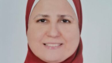 Photo of الدكتورة ريحاب عثمان عميدة لكلية الصيدلة بجامعة عين شمس