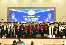 Photo of رئيس جامعة بنها يشهد حفل تخريج الدفعة 38 بكلية الطب البشري