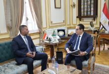 Photo of جامعة القاهرة تبحث تعزيز التعاون مع البورصة المصرية لنشر الثقافة المالية والاستثمارية