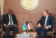 Photo of وزير التعليم العالي يستقبل نظيره الرواندي وسفير رواندا لبحث تعزيز الشراكة الأكاديمية والبحثية بين البلدين