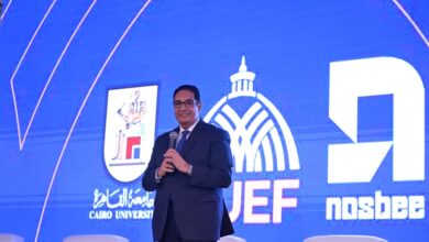 Photo of رئيس جامعة القاهرة يُجري حوارًا مفتوحًا مع الطلاب في ختام فعاليات اليوم الثاني لملتقى التوظيف والتدريب