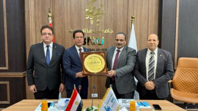 Photo of مجلس جامعة بنها الأهلية يكرم رئيس الجامعة الحكومية