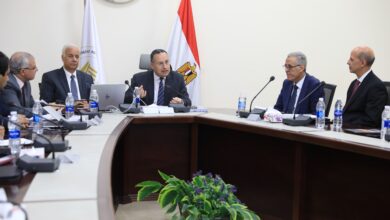 Photo of وزير التعليم العالي يترأس اجتماع مجلس إدارة هيئة دعم وتطوير الجامعات لدراسة عروض الاستثمار فى التعليم العالى