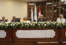 Photo of نائب رئيس جامعة عين شمس لخدمة المجتمع تفتتح فعاليات الملتقي البيئى السنوى الأول لكلية الآداب