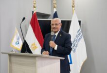 Photo of الدكتور أحمد حمد القائم بأعمال رئيس جامعة مصر للمعلوماتية: مصر تمتلك بنية قوية للاتصالات وتكنولوجيا المعلومات تؤهلها لتكون المركز الإقليمي للصادرات الرقمية