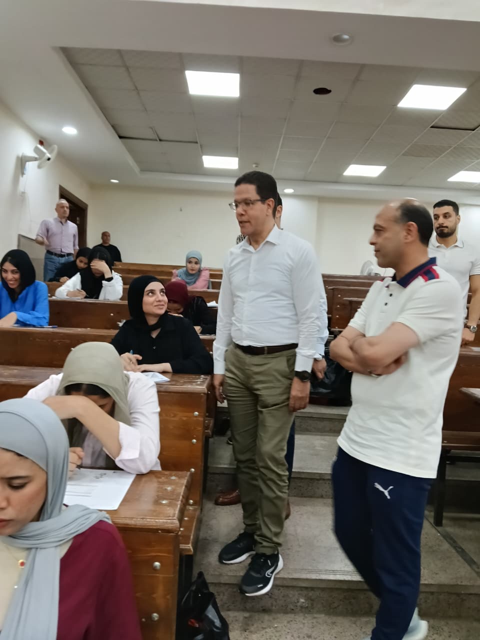 وسط